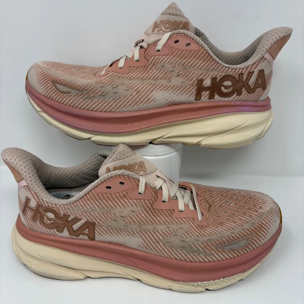 Hoka Clifton 9 Women's Size 10 Sandstone Cream Running Shoes (1127896 SNC)